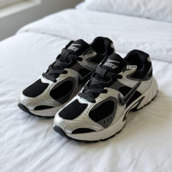 Nike V5 - P/N