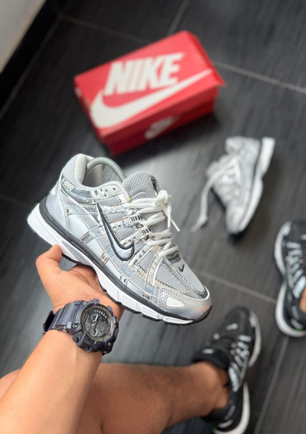 P6000 Gris 1000x1415